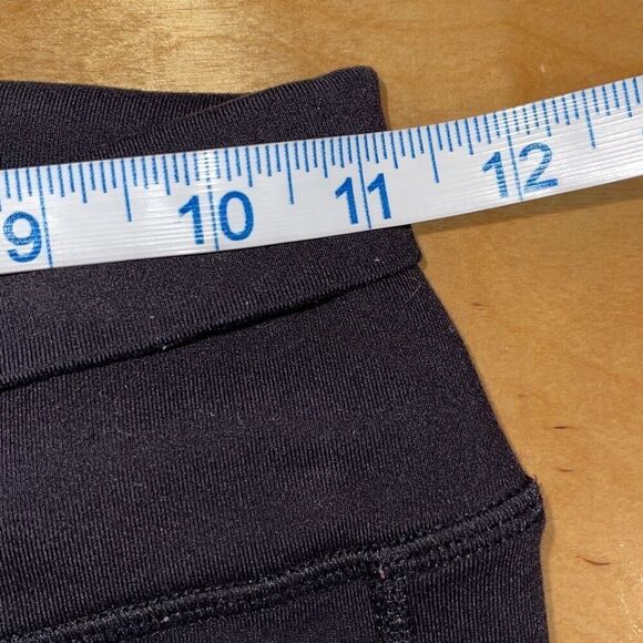 Alo Yoga Womens Flat Front High Waist Mesh Moto Panels Active Leggings Black Siz - Picture 12 of 13